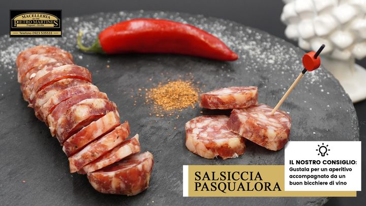 Dolce o piccante la #salsiccia #Pasqualora è una di quelle specialità che profuma di tradizione.