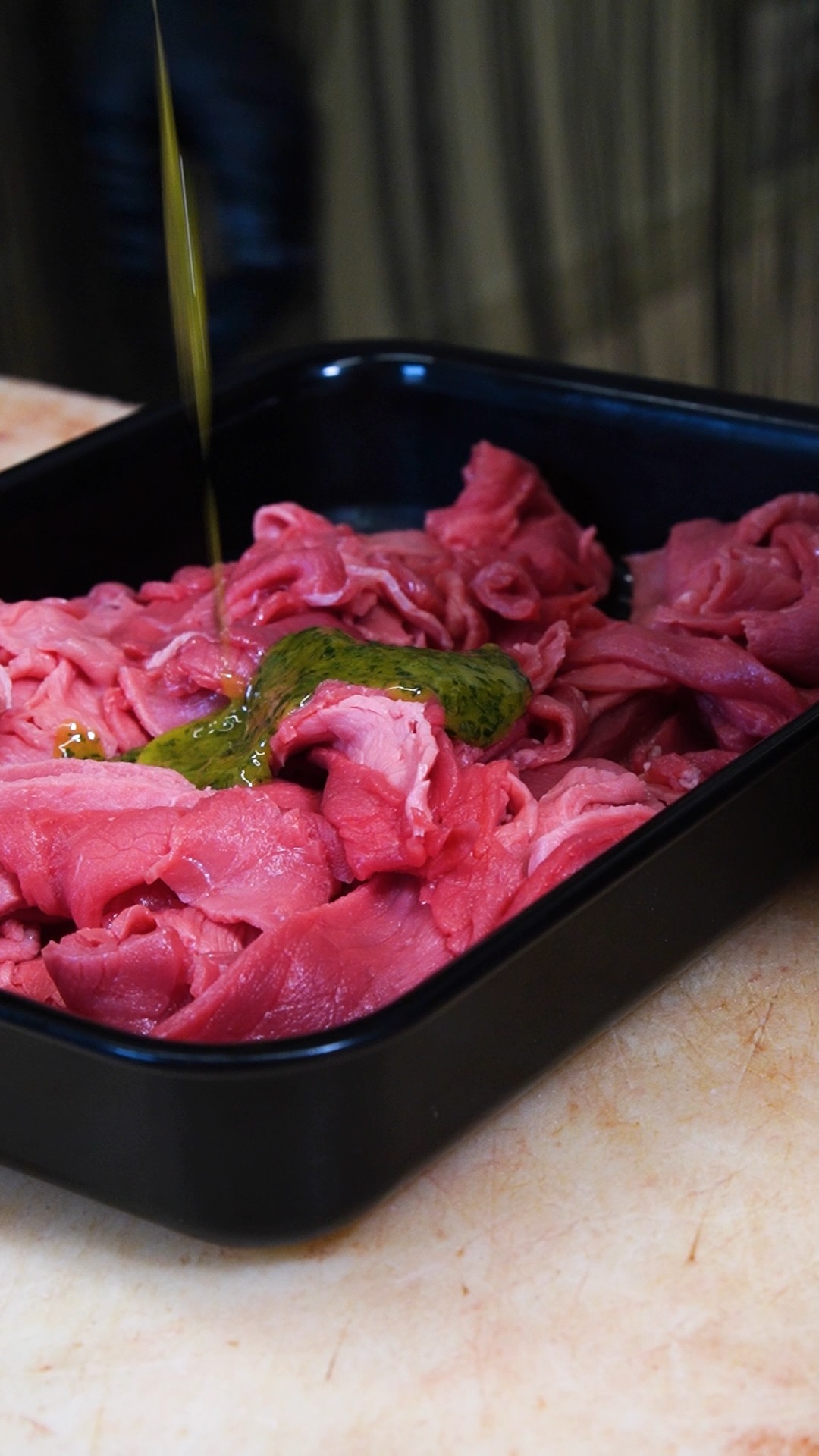 Goduria pura in preparazione 🕰️

Carpaccio di vitello con marinata al